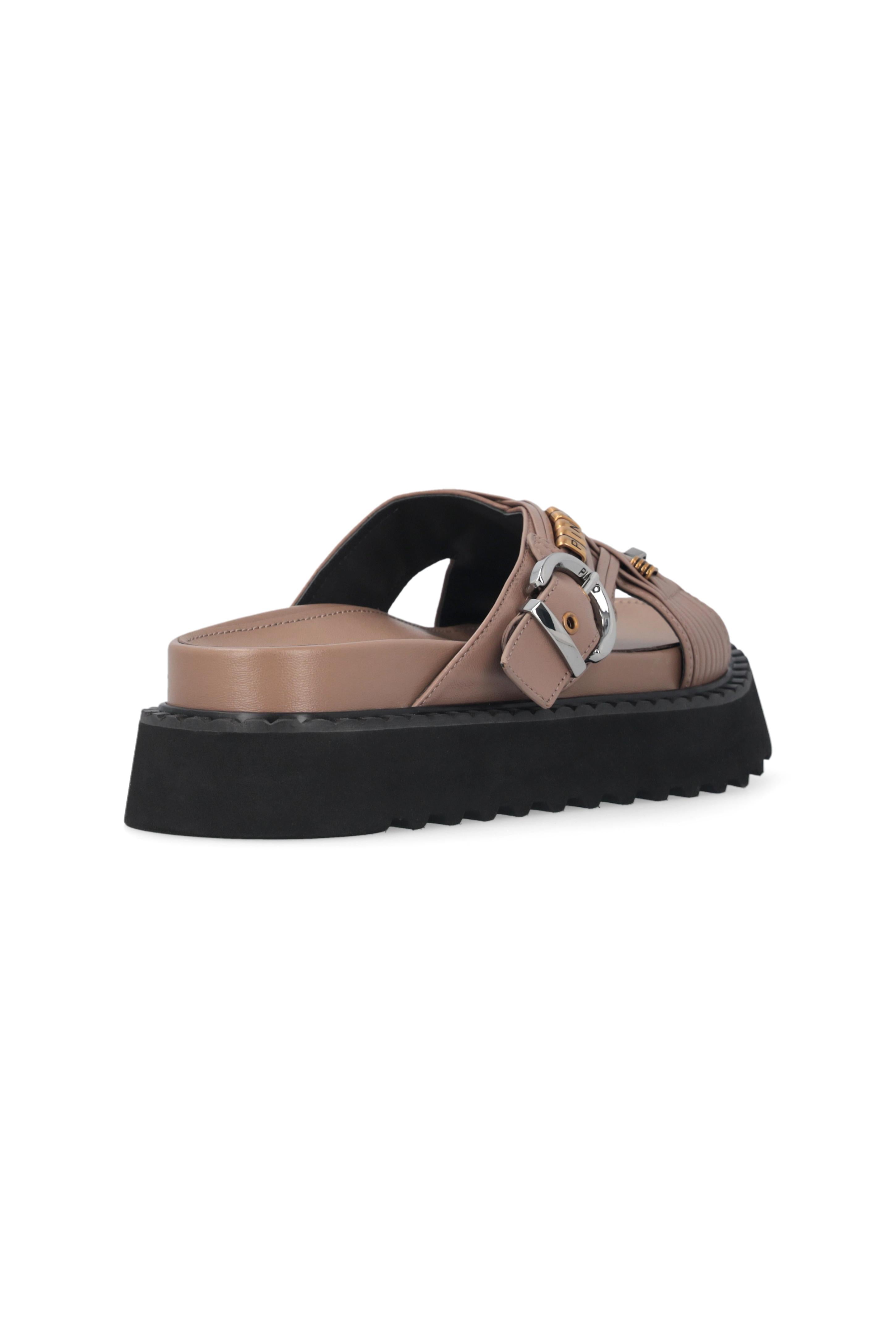 SCARPE BASSE 