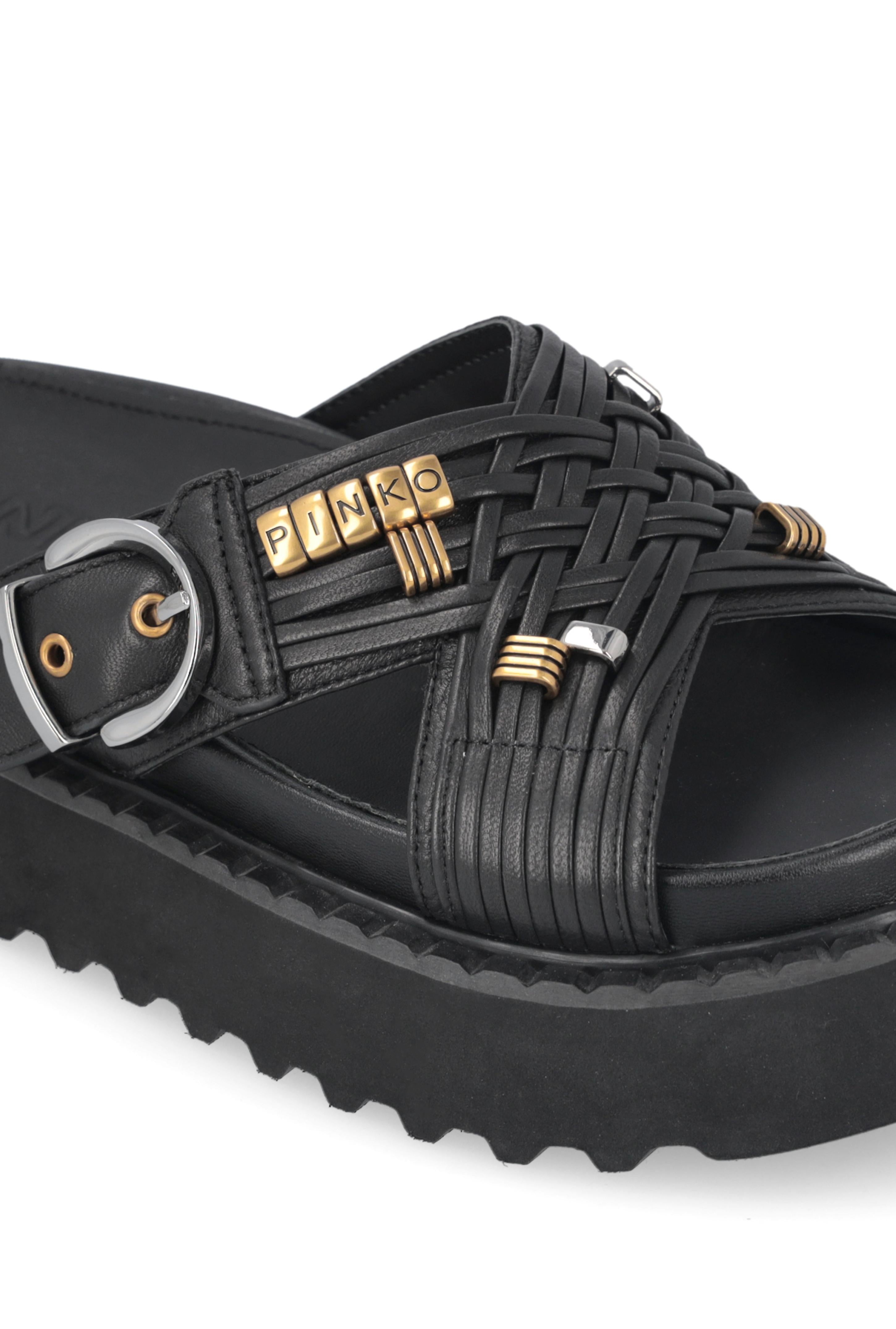 SCARPE BASSE 