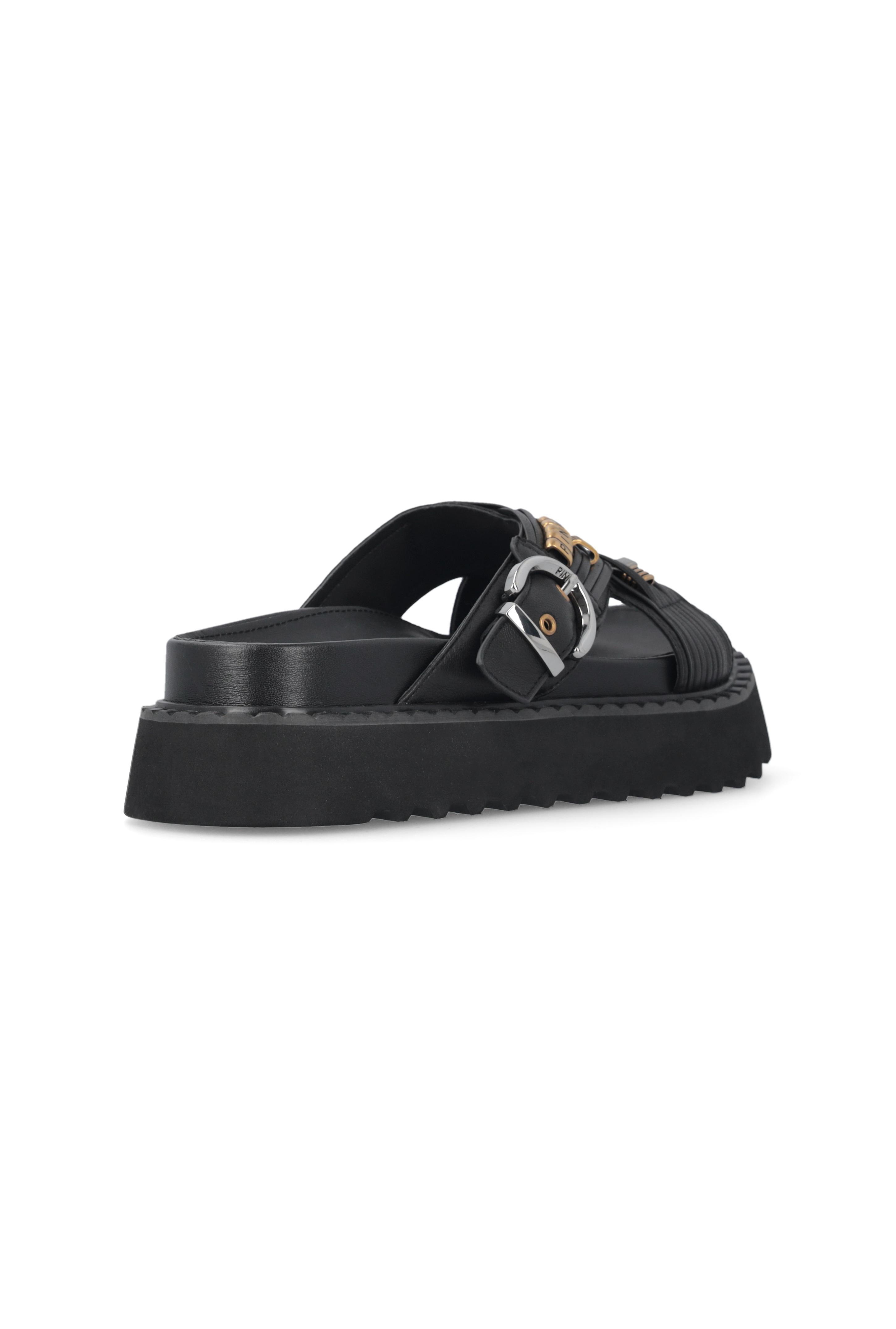 SCARPE BASSE 